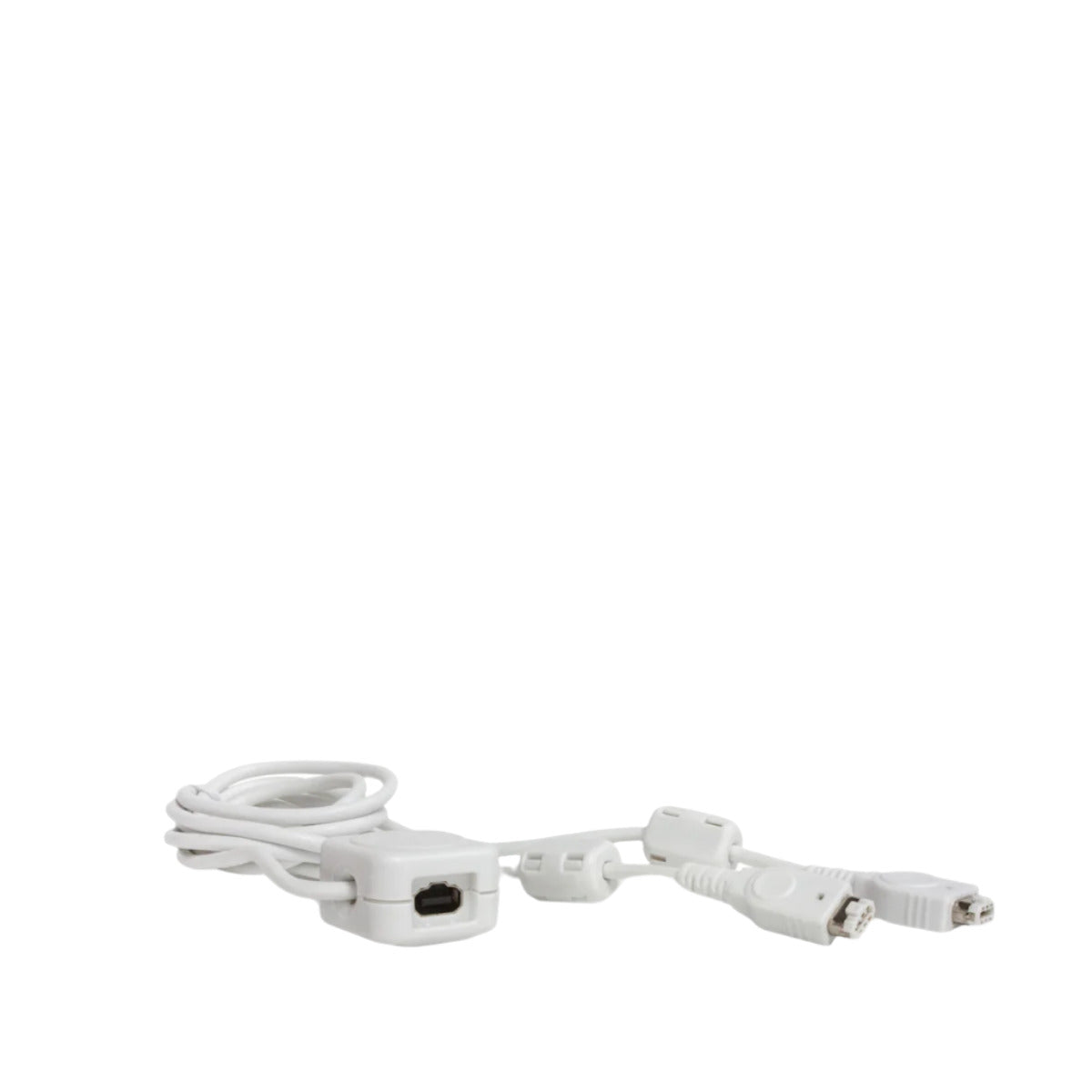 Game Boy Advance 2-Player Link Cable by Tomee, product close up. Supports head-to-head multiplayer gaming and Pokémon trading on GBA and GBA SP.